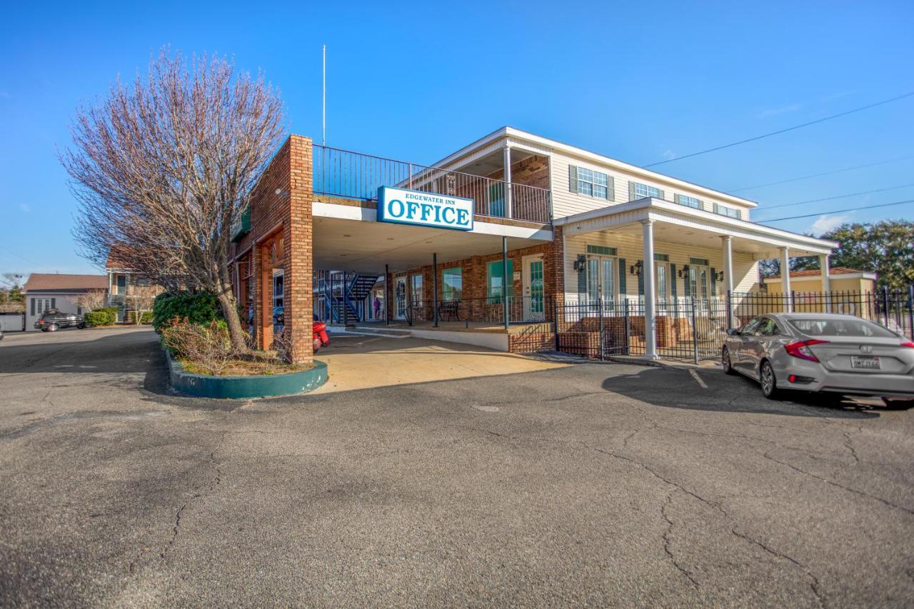 Edgewater - Beach Hotel 3*
